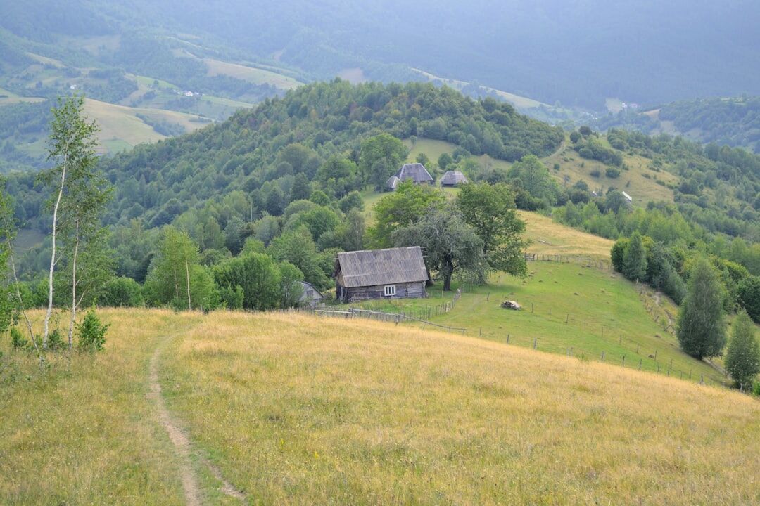old house on hill